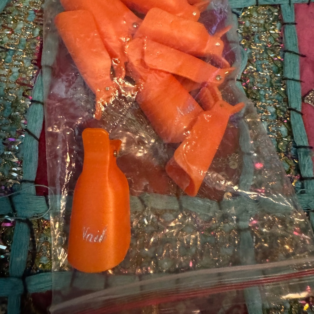 Beauty Secrets Orange  Nail Clips — Pack of 10 Reusable Manicure Clips